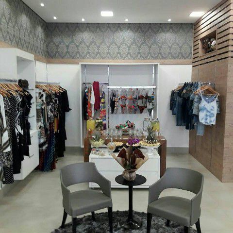 Confortável, espaçosa e elegante: Yedda Boutique está em novo endereço