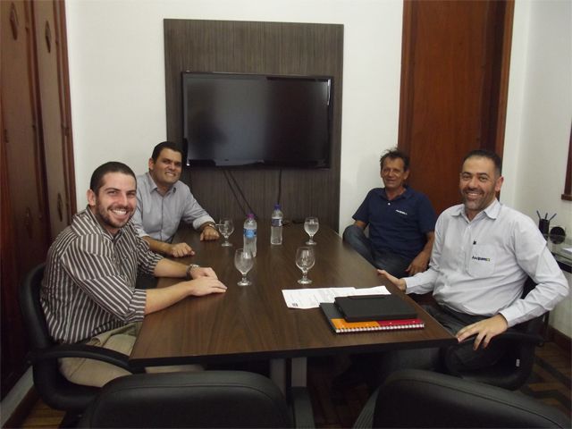 Café com Prosa recebe representantes da “Águas de Pará de Minas”