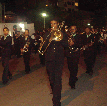 Bandas fizeram uma bonita apresentao