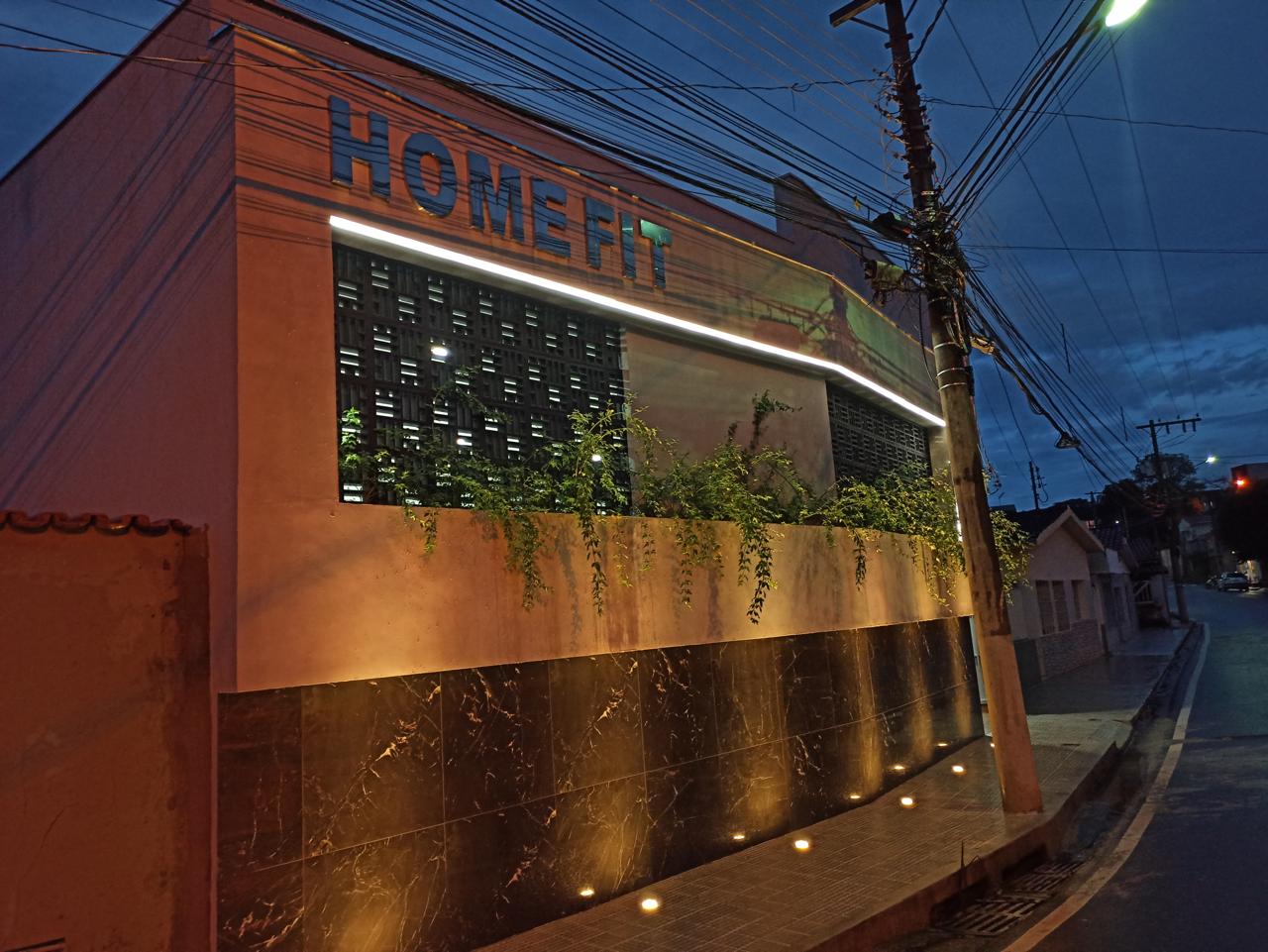 Home Fit: uma história construída entre raízes, movimento e transformação Home Fit: uma história construída entre raízes, movimento e transformação