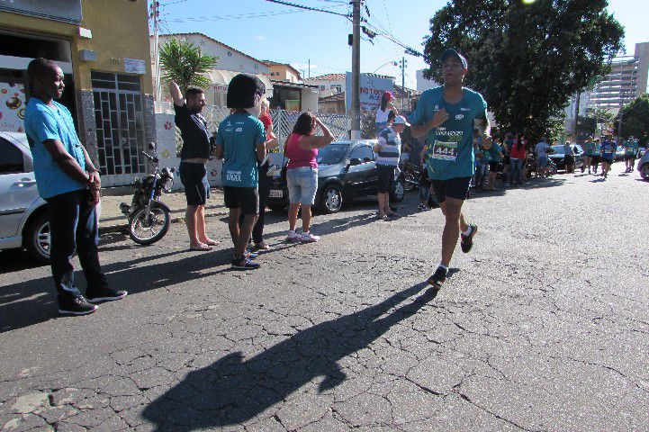 Ruas de Pará de Minas foram tomadas por atletas na 4ª edição da Corrida Sicoob Ascicred