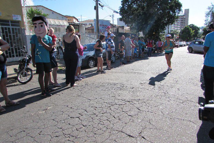 Ruas de Pará de Minas foram tomadas por atletas na 4ª edição da Corrida Sicoob Ascicred