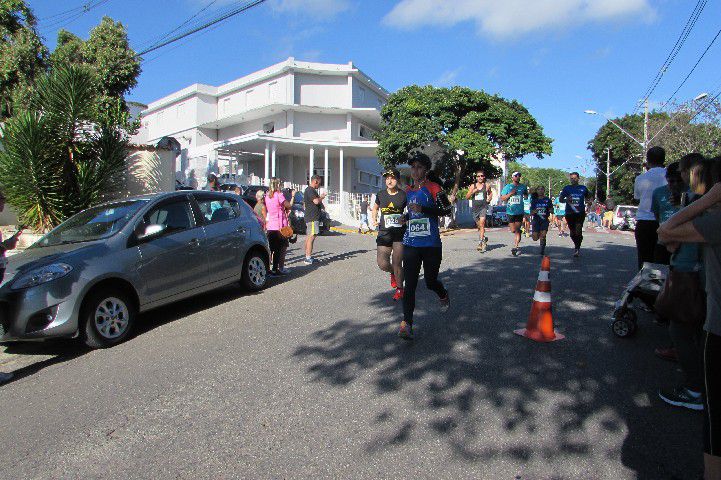 Ruas de Pará de Minas foram tomadas por atletas na 4ª edição da Corrida Sicoob Ascicred