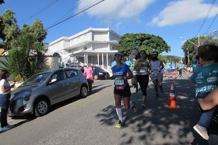 Ruas de Pará de Minas foram tomadas por atletas na 4ª edição da Corrida Sicoob Ascicred