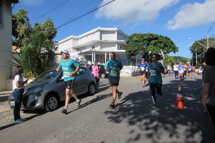 Ruas de Pará de Minas foram tomadas por atletas na 4ª edição da Corrida Sicoob Ascicred