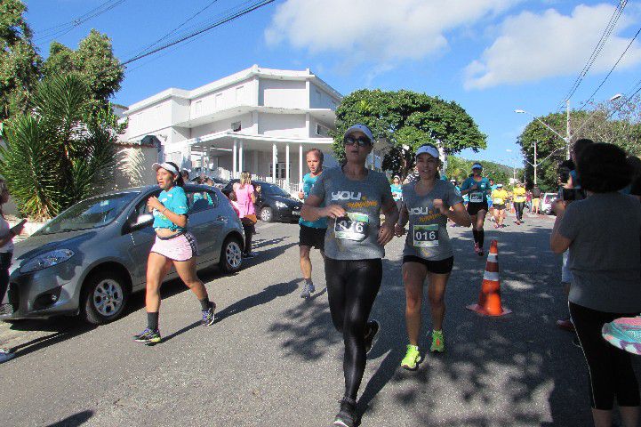 Ruas de Pará de Minas foram tomadas por atletas na 4ª edição da Corrida Sicoob Ascicred