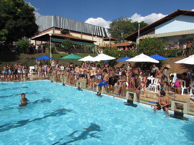 Clube Ascipam promove uma grande festa em homenagem aos trabalhadores