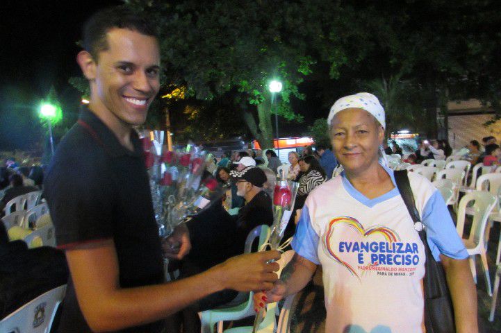 Seresta das Mães emociona público