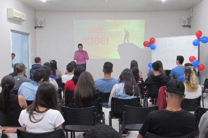 Palestra atrai jovens em busca da oportunidade de ser um empreendedor