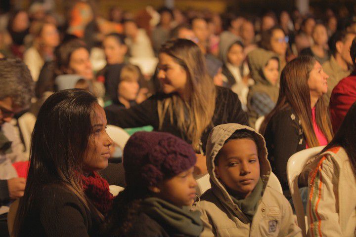 Música, diversão e muita alegria no palco com Armatrux “A Banda”