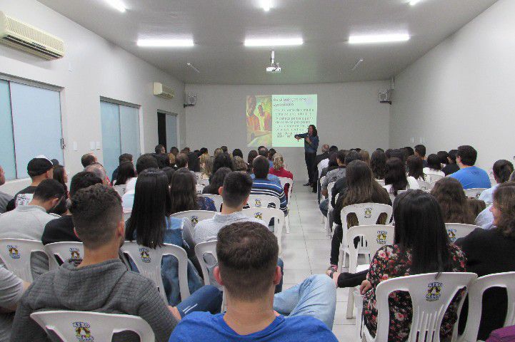 Palestra “Superação, a ação dos vencedores” reúne diversos associados