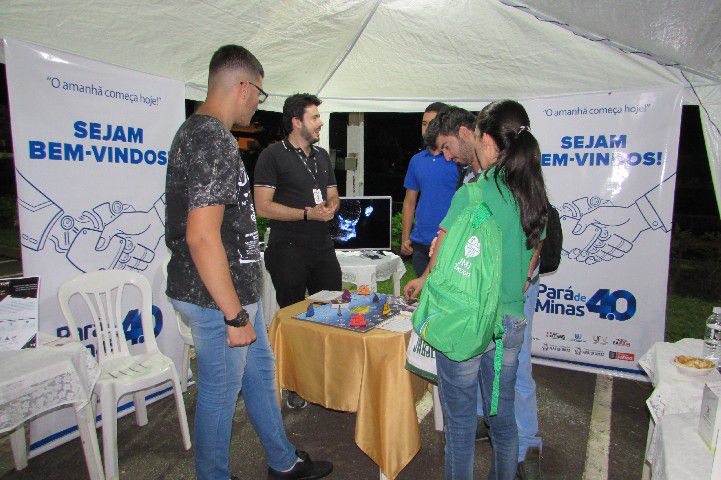 Primeiro dia de FINECOM abre portas para o empreendedorismo e conhecimento em Pará de Minas. Hoje tem mais!