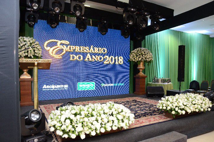 Ascipam homenageia empreendedores na Noite do Empresário do Ano 2018