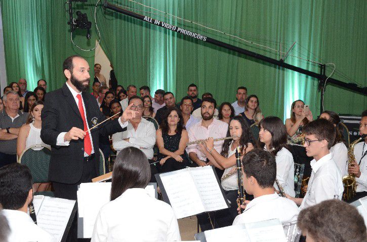 Ascipam homenageia empreendedores na Noite do Empresário do Ano 2018