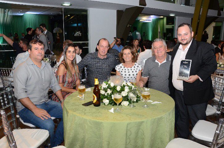 Ascipam homenageia empreendedores na Noite do Empresário do Ano 2018