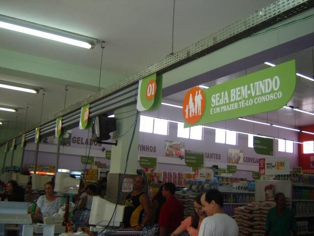 Neste sábado, tem bolo e muita festa para comemorar os 40 anos do Supermercado Martins