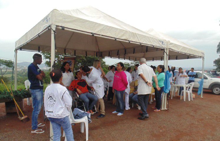 Papai Noel da Ascipam participa de ação solidária