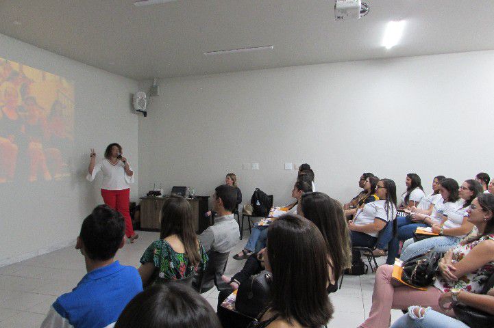 Conexão RH comemora 1 ano com palestra e confraternização