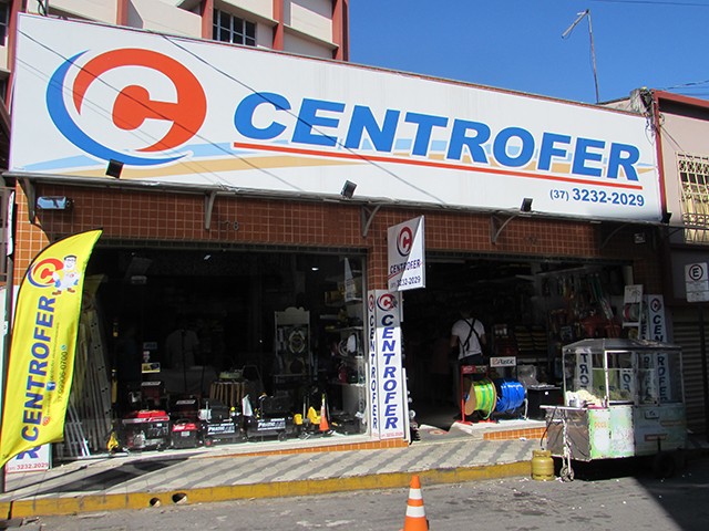 Centrofer comemora 10 anos com festa para seus clientes, colaboradores e parceiros