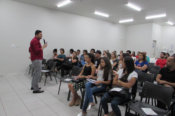 Palestra “Gestão Competitiva para Varejo de Moda” atrai associados