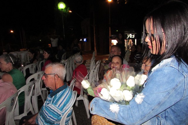 Praça da Matriz recebe a Seresta do Dia das Mães