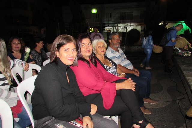 Praça da Matriz recebe a Seresta do Dia das Mães