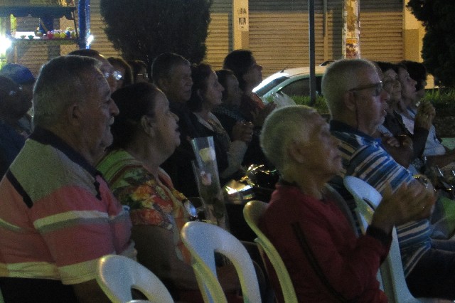 Praça da Matriz recebe a Seresta do Dia das Mães