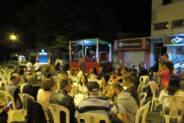 Centro Comercial São Francisco realiza tradicional festa do “Pai do Ano”