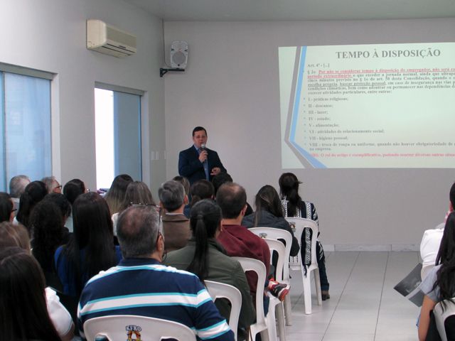 Palestra reúne associados para discutir Reforma Trabalhista