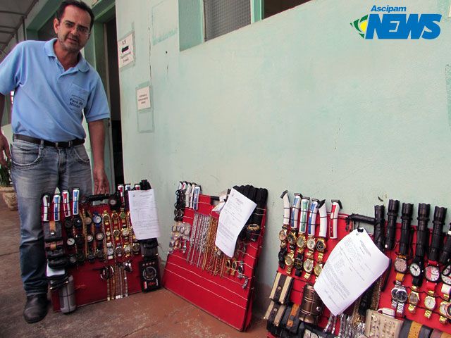 Fiscalização apreende mercadorias de vendedores que atuavam ilegalmente em Pará de Minas